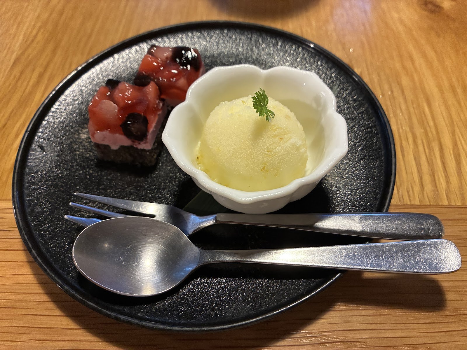 ブルーベリーケーキと柚子シャーベット