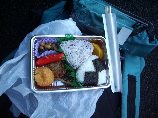 ホテルで作ってもらった朝食の弁当