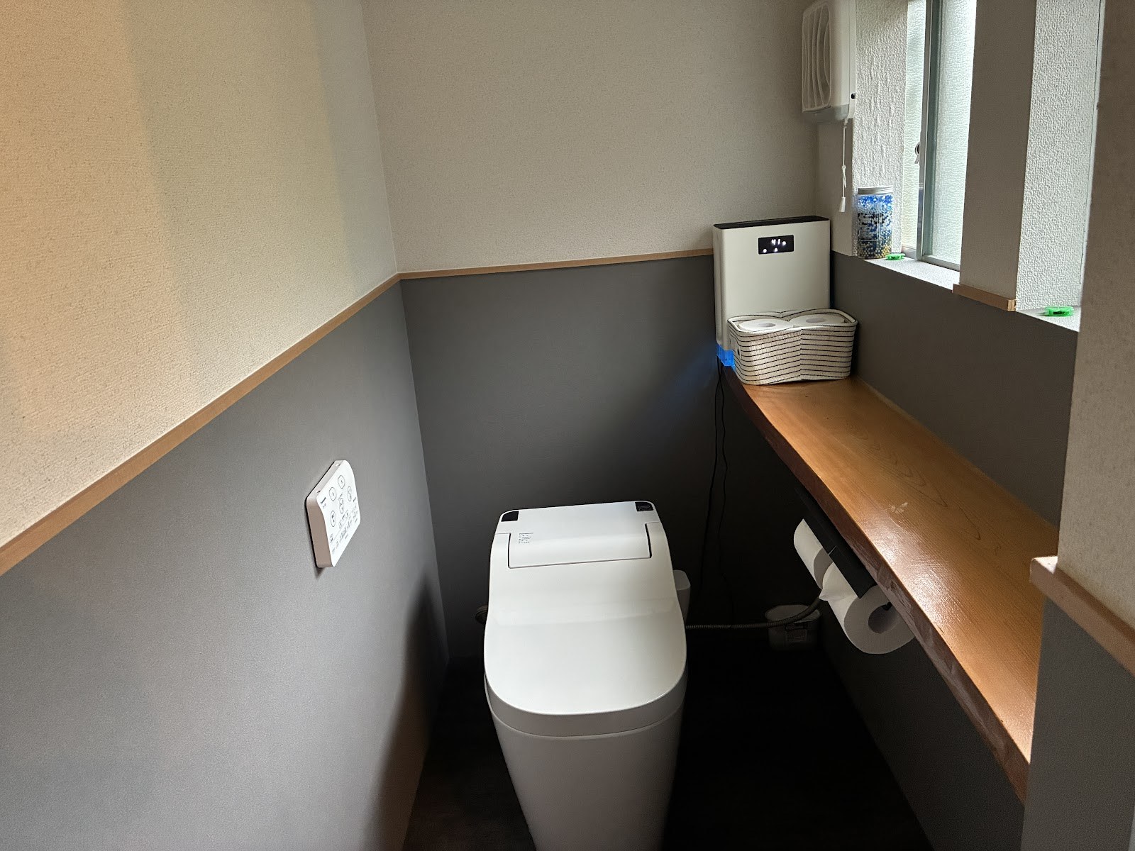 温水洗浄便座のトイレ