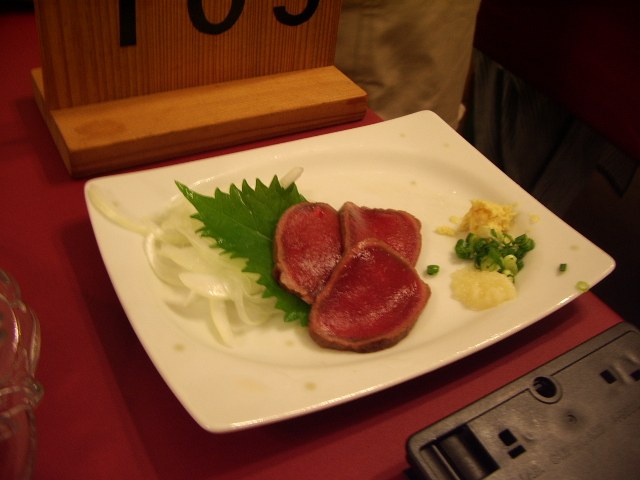屋久シカの刺身